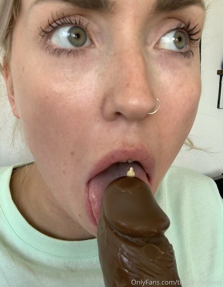 bigbadbee nude pornstar pics