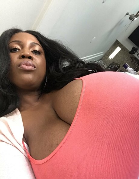 clubmaseratixxx star hot photos