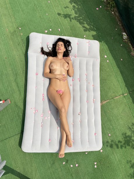 Sara Your Dream star erotic images