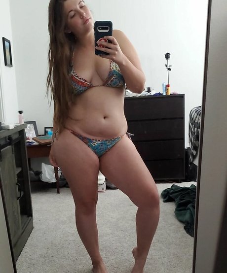 Lisa ASMR perfect model pic