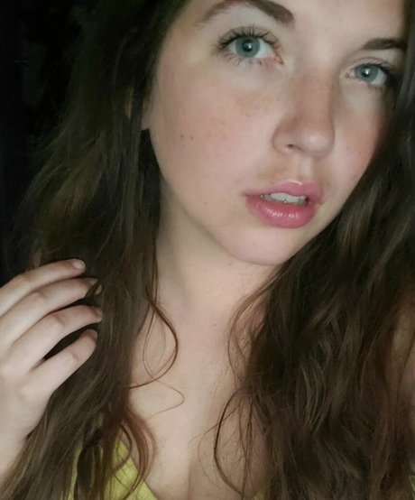Lisa ASMR model sexy galleries