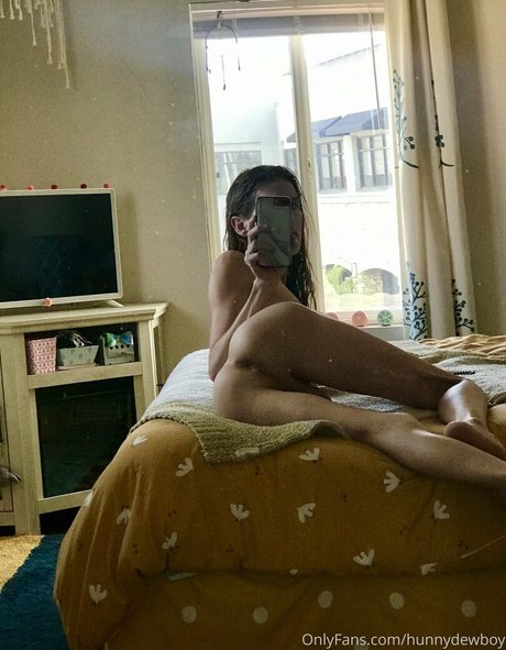 hunnydewboy star hot archive