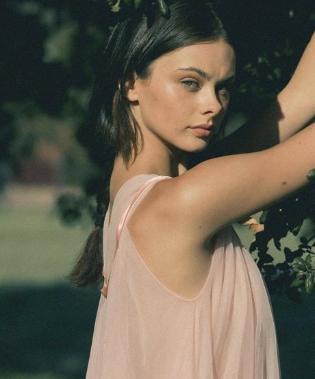 Meika Woollard model nudes pics