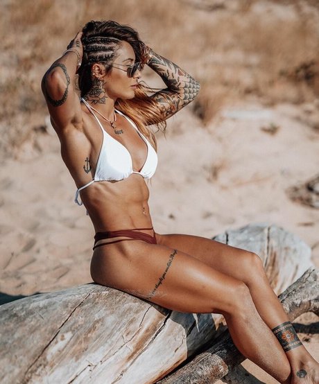 Celia Gabbiani model gallery