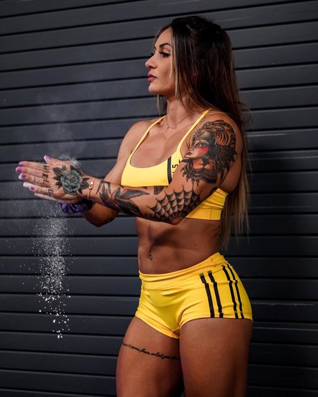 Celia Gabbiani exclusive star images