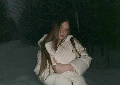 lucylaistner model xxx pics