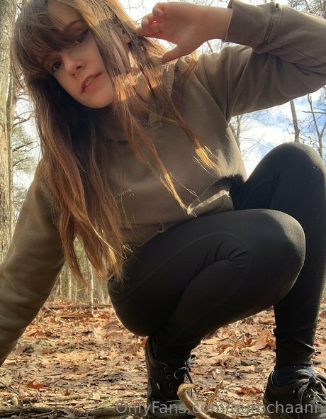 20 years old onlyfans pretty picture