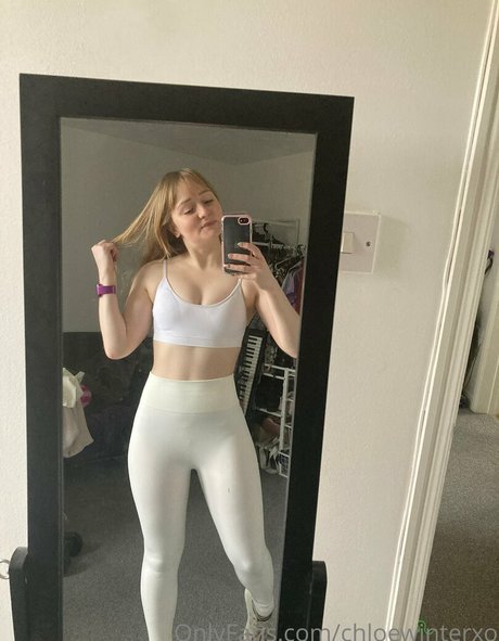 chloewinterxo naked model galleries