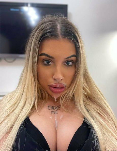 Laura Mezyk star beautiful pictures