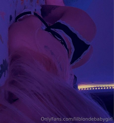 lilblondebabygirl model image