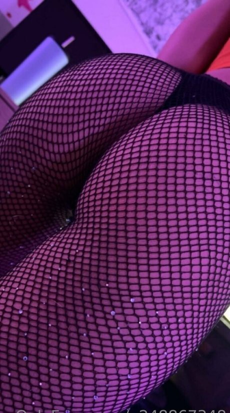 lilblondebabygirl sexy model pics