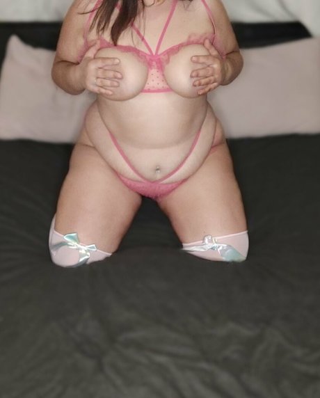 lovelyloulouxo sexy star image