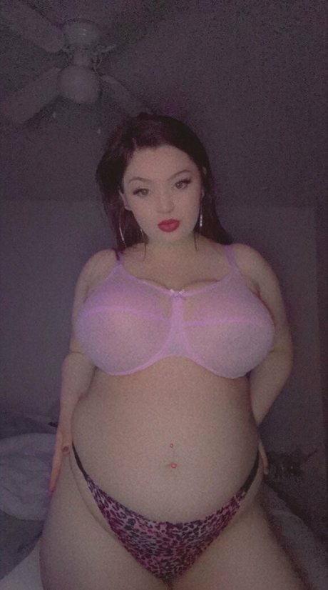 downdanielle xxx model photos