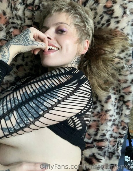 female midget onlyfans art porn photos