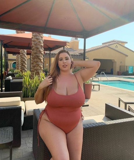 Lo Sangstaaa model free pics