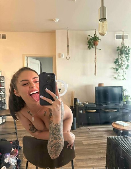 kendalklein star hot image