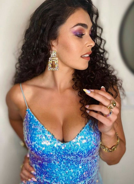 Natacha Karam perfect model photos