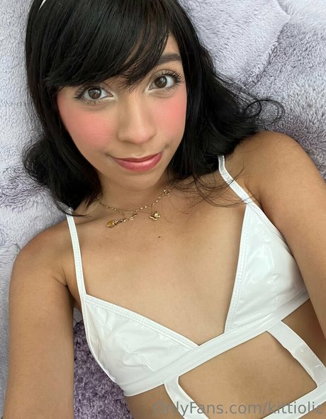Kittiolic star adult pic