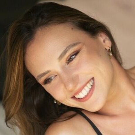 Gwenegann Saillard sex actress images