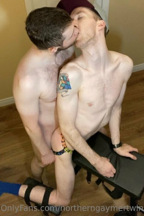 northerngaymertwinks star nude picture