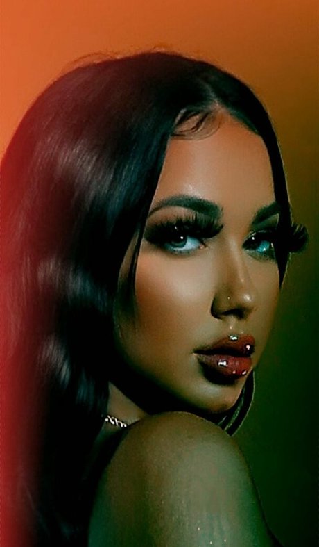 Teyah Stephens model top img