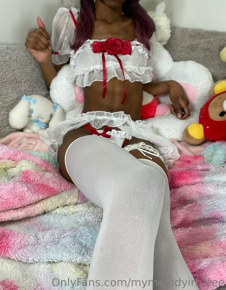 mymelodyirl free pretty model gallery