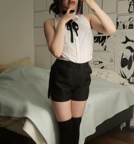 KaineIfera adult actress img