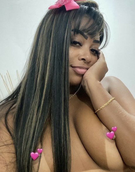 Cynthya Cybelle naked pornstar pic