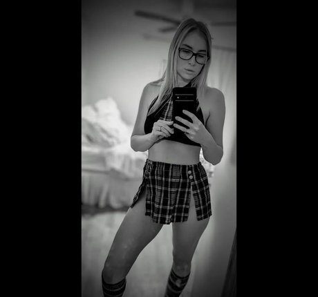 Mallory Moore adult actress photos