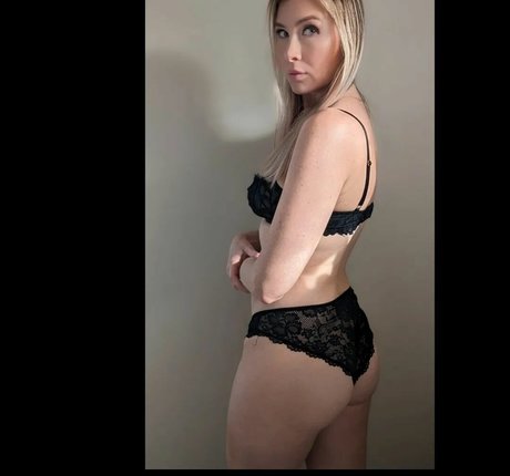 Mallory Moore pornographic star photos