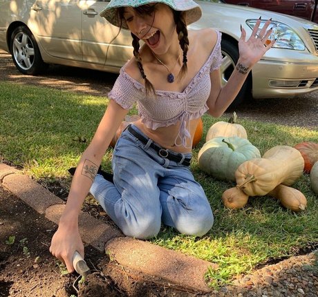 selflovemary art pornstar image