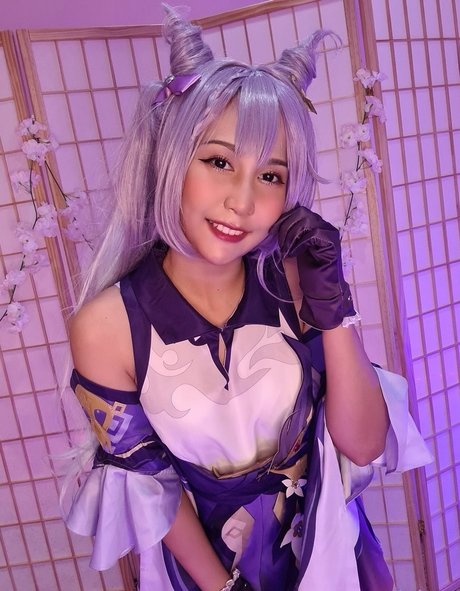 surisnow erotic star photo