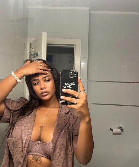 JustNati naked actress photos