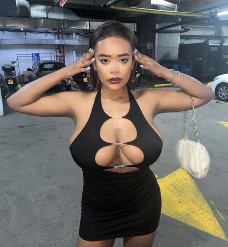 shemale fucks girl onlyfans porno picture
