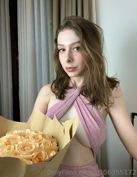 YourJenny pretty actress image