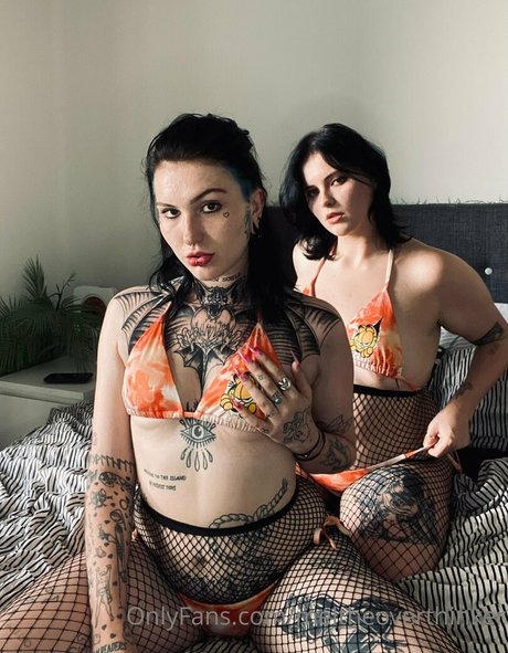 meltheoverthinker erotic pornstar pictures