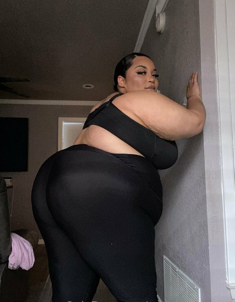 goddessbbwrat model erotic pics