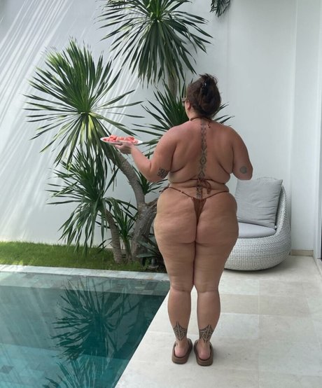 Antonia Waerea Adams pornstar art photos