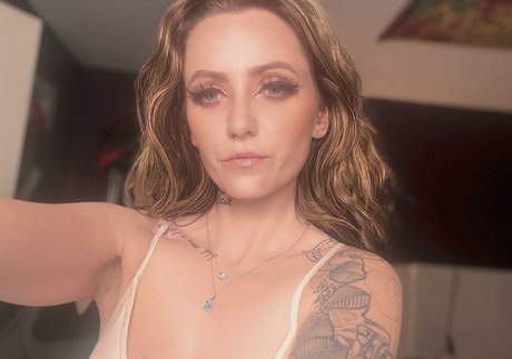 Taylin Katarina nude pornstar picture