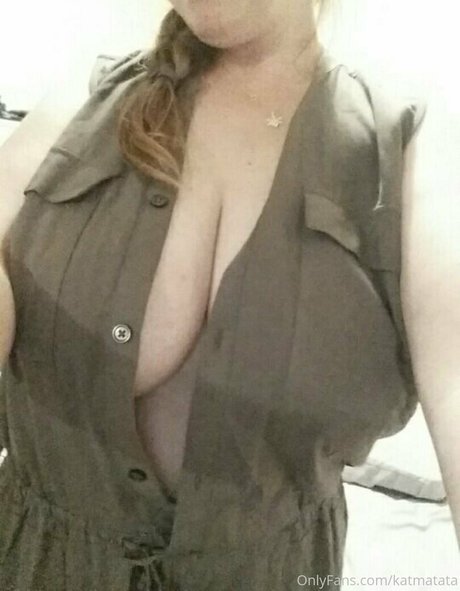 katmatata naked model pic