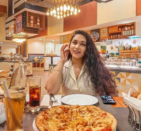 Nimesha Jayarathne star beautiful pictures