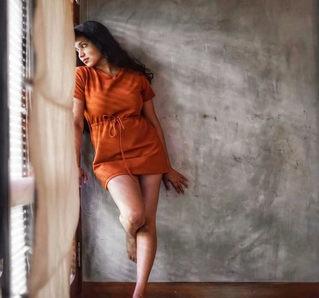 Nimesha Jayarathne model art picture