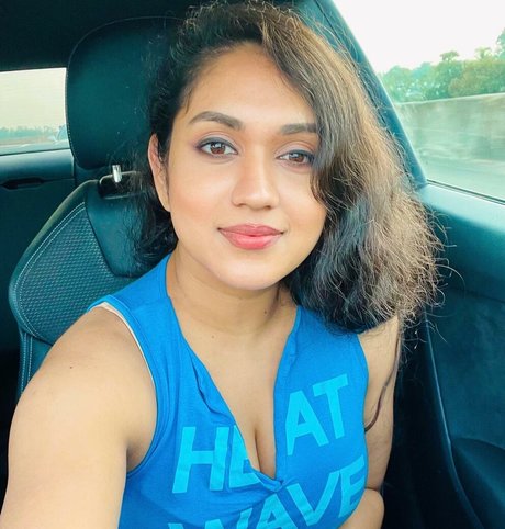 Nimesha Jayarathne pornstar naked pictures