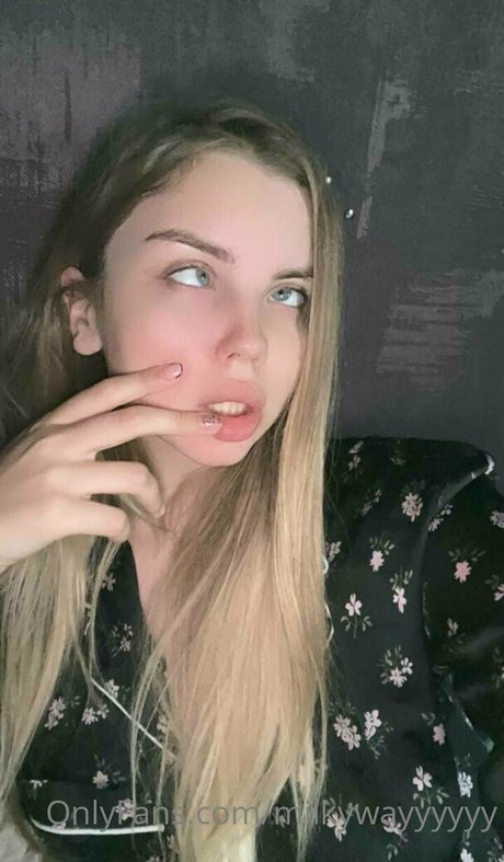 flora belll profile image