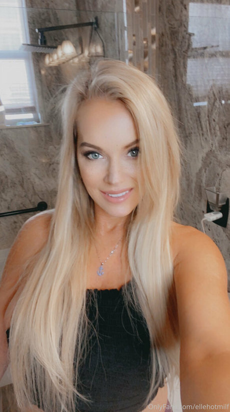 Ellehotmom nice model galleries