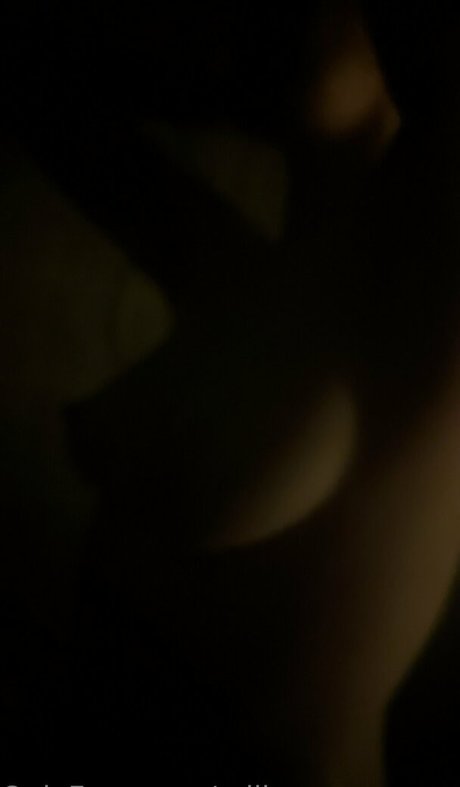 milky mama way model nude pic