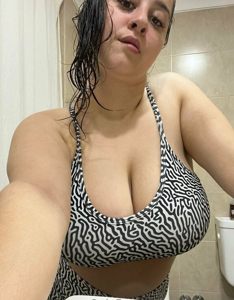 leluqueenz art actress photo