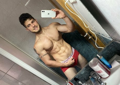 fabulousboyzs naked star image
