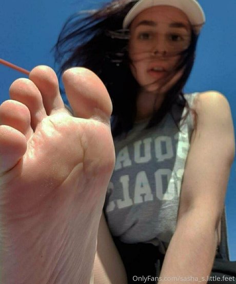 sasha s little feet pornstar erotic images