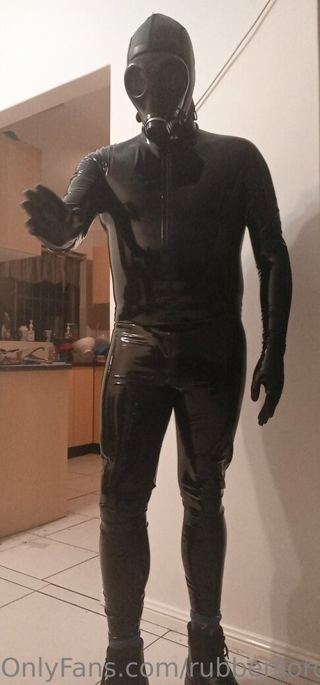 rubbersorcerer pornstar nude pictures